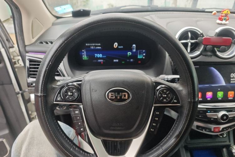 Used BYD S7 2017 2.0T Automatic Prestige Edition Steering Wheel