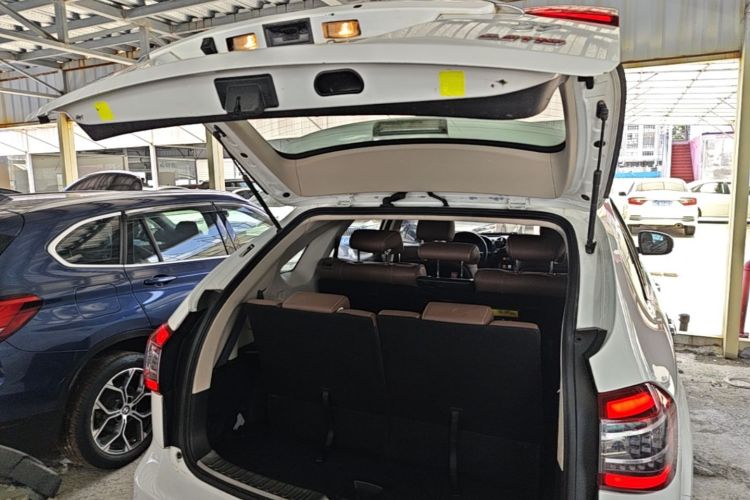 Used BYD S7 2017 2.0T Automatic Prestige Edition Trunk