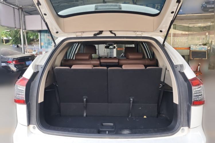 Used BYD S7 2017 2.0T Automatic Prestige Edition Trunk