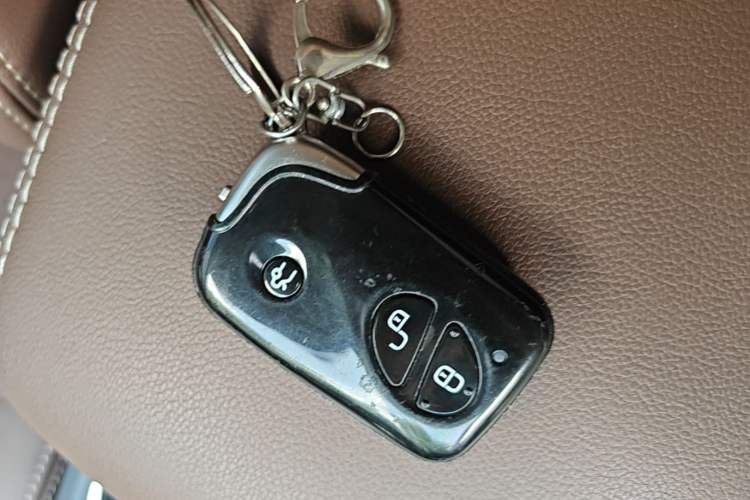 Used BYD S7 2017 2.0T Automatic Luxury Model Vehicle Key