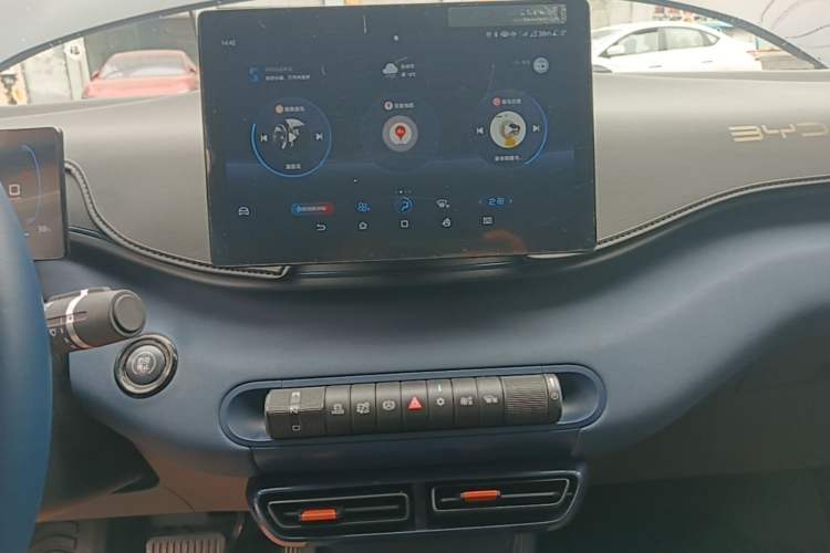 Used BYD Seagull 2023 Flying Edition Audio And AC Panel