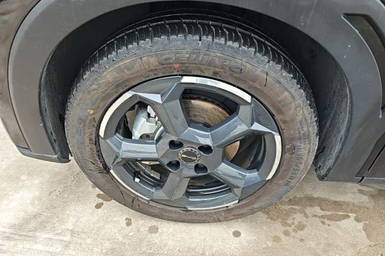 Used BYD Seagull 2023 Flying Edition Left Front Wheel Hub