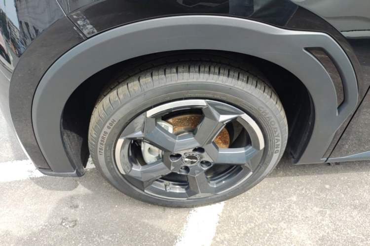 Used BYD Seagull 2023 Free Edition Left Front Wheel Hub