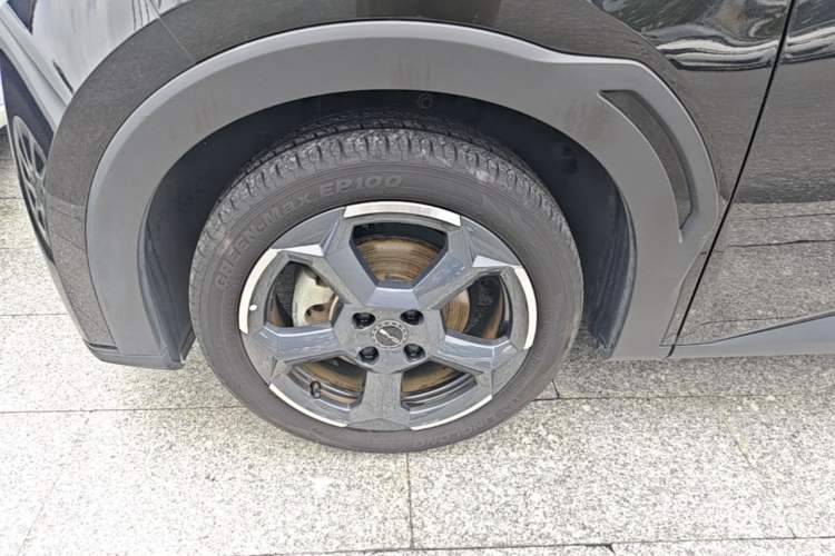 Used BYD Seagull 2023 Free Edition Left Front Wheel Hub