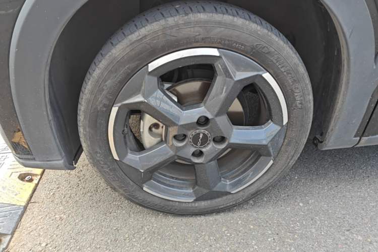 Used BYD Seagull 2023 Free Edition Left Front Wheel Hub