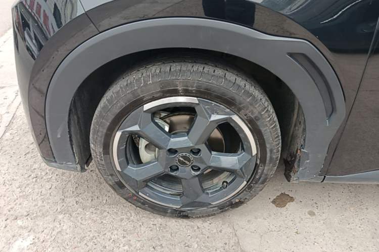 Used BYD Seagull 2023 Flying Edition Left Front Wheel Hub
