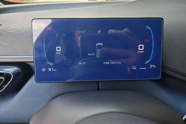 Used BYD Seagull 2023 Flying Edition Odometer Close Up