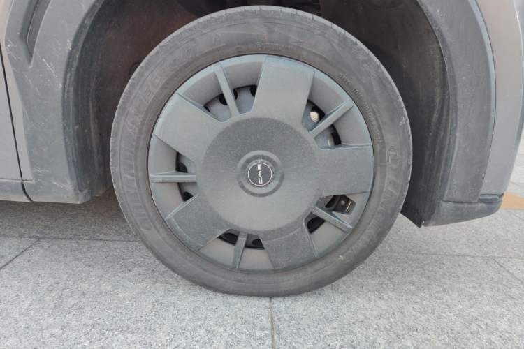 Used BYD Seagull 2023 Active Version Right Front Wheel Hub