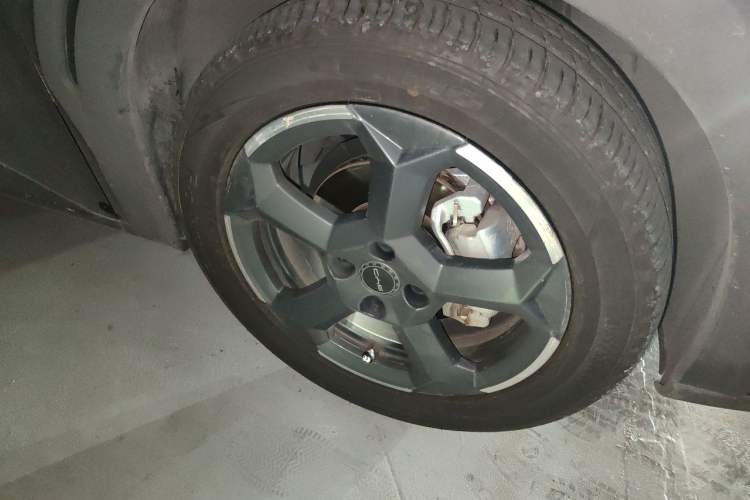 Used BYD Seagull 2023 Flying Edition Right Front Wheel Hub
