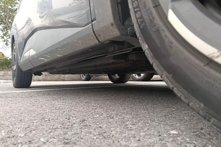 Used BYD Seagull 2023 Flying Edition Right Side Sill