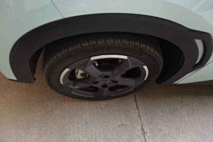 Used BYD Seagull 2023 Free Edition Left Front Wheel Hub