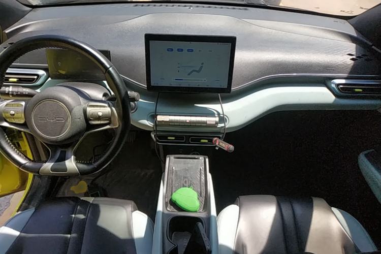 Used BYD Seagull 2023 Flying Edition Center Console