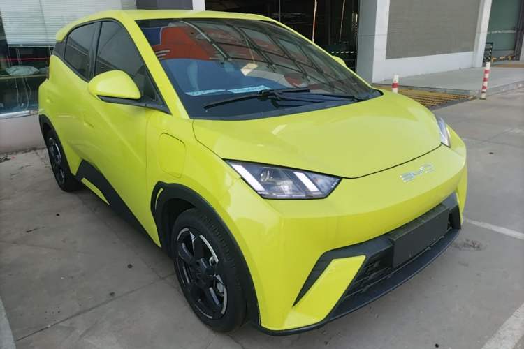 Used BYD Seagull 2023 Flying Edition Front Right 45 Deg