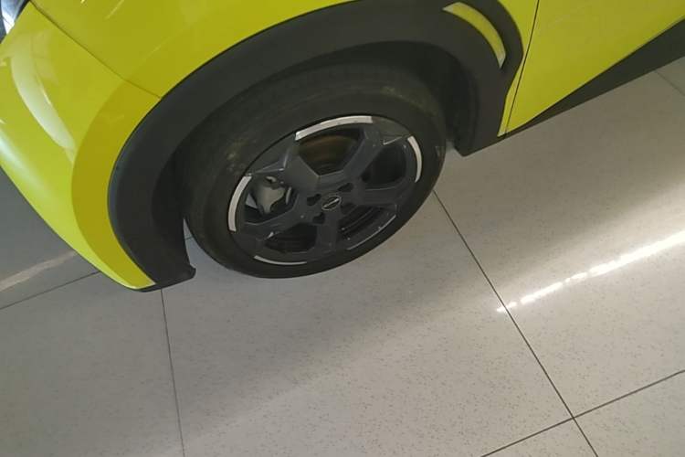Used BYD Seagull 2023 Flying Edition Left Front Wheel Hub