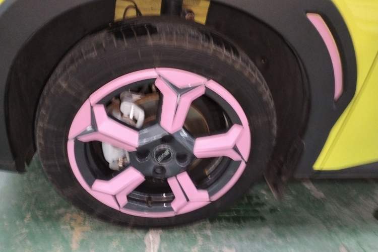 Used BYD Seagull 2023 Flying Edition Left Front Wheel Hub
