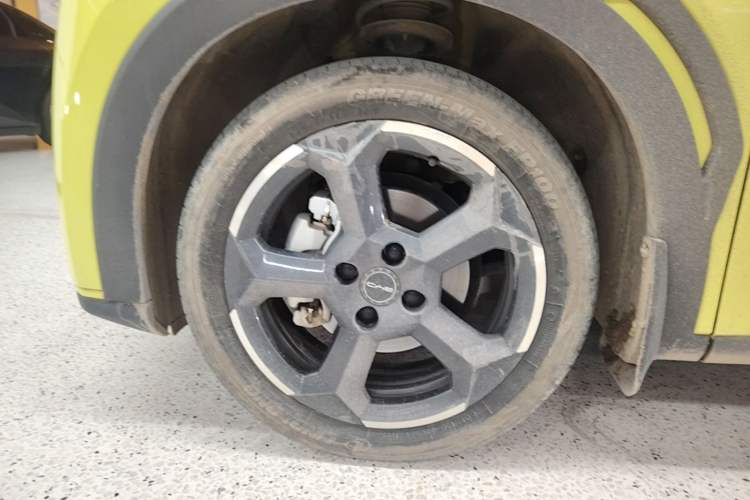Used BYD Seagull 2023 Flying Edition Left Front Wheel Hub