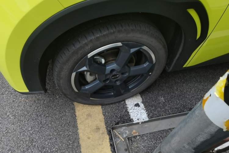Used BYD Seagull 2023 Active Version Left Front Wheel Hub