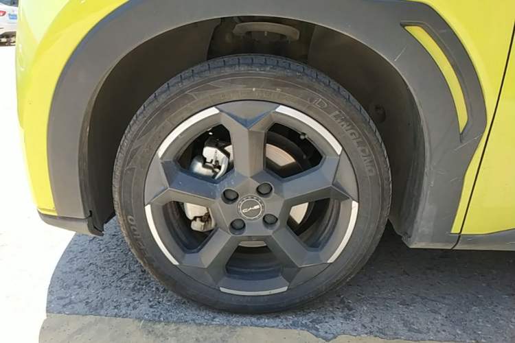 Used BYD Seagull 2023 Flying Edition Left Front Wheel Hub