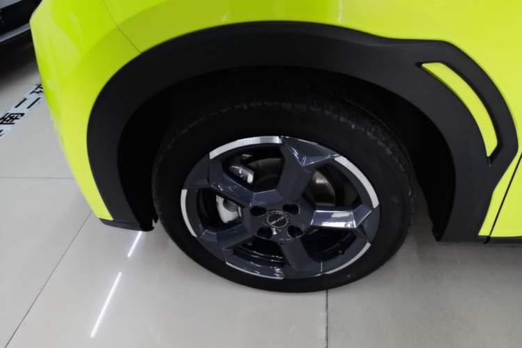 Used BYD Seagull 2023 Flying Edition Left Front Wheel Hub
