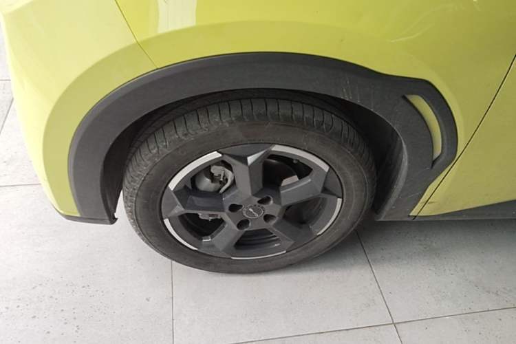 Used BYD Seagull 2023 Flying Edition Left Front Wheel Hub
