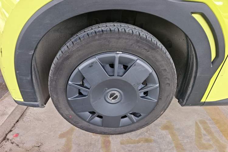 Used BYD Seagull 2023 Active Version Left Front Wheel Hub
