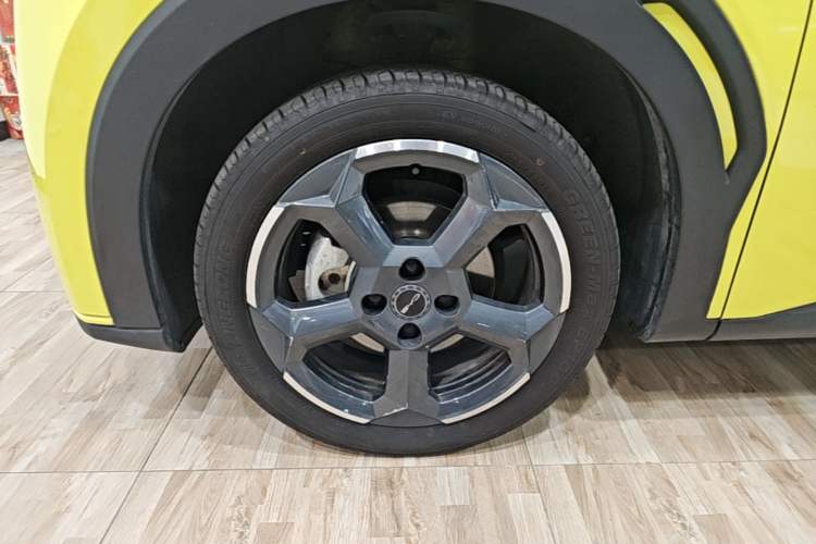 Used BYD Seagull 2023 Flying Edition Left Front Wheel Hub