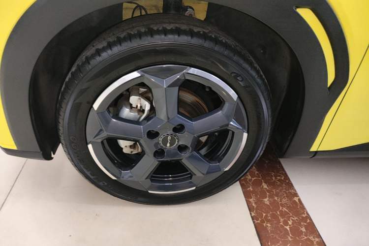 Used BYD Seagull 2023 Flying Edition Left Front Wheel Hub