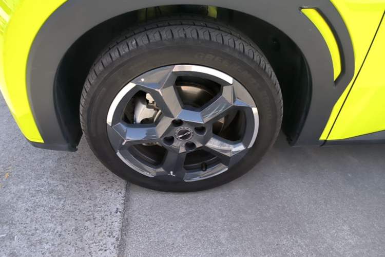 Used BYD Seagull 2023 Free Edition Left Front Wheel Hub