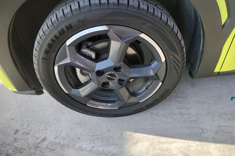 Used BYD Seagull 2023 Flying Edition Left Front Wheel Hub