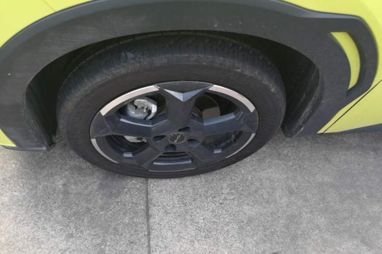 Used BYD Seagull 2023 Flying Edition Left Front Wheel Hub