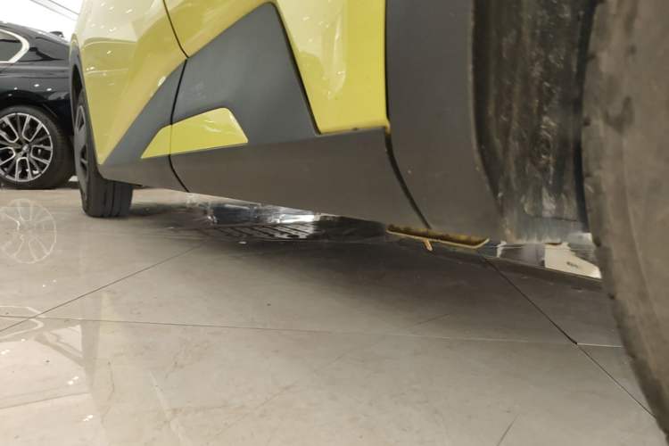 Used BYD Seagull 2023 Active Version Left Side Sill
