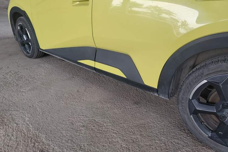 Used BYD Seagull 2023 Active Version Left Side Sill