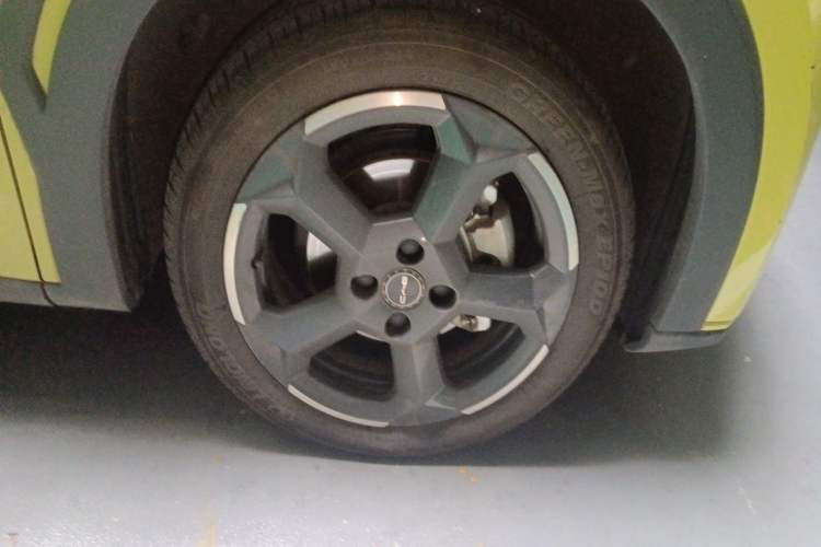 Used BYD Seagull 2023 Free Edition Right Front Wheel Hub