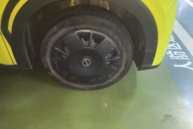 Used BYD Seagull 2023 Active Version Right Front Wheel Hub