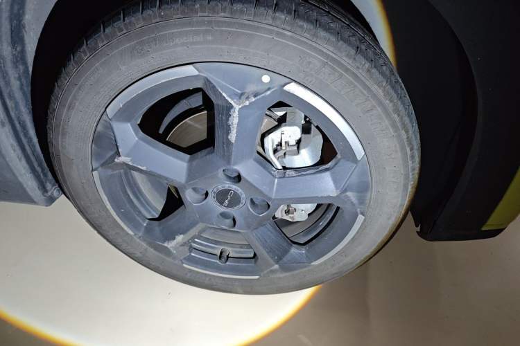 Used BYD Seagull 2023 Free Edition Right Front Wheel Hub