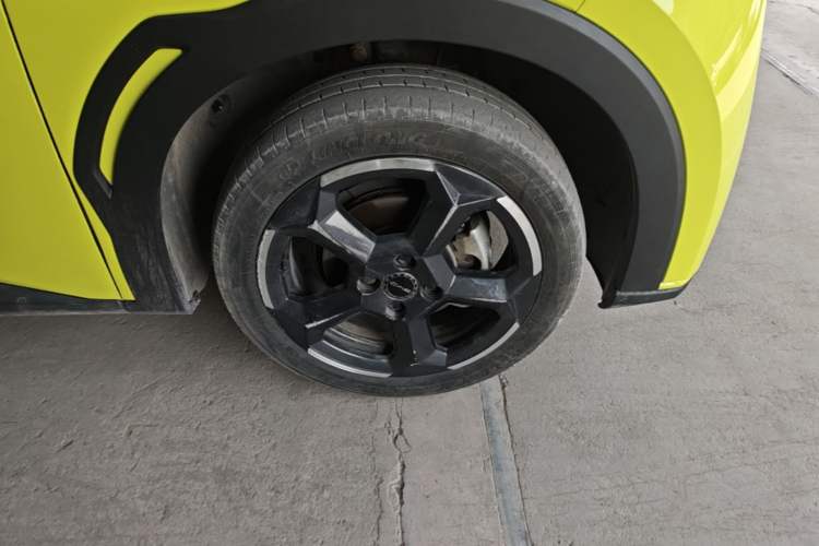Used BYD Seagull 2023 Free Edition Right Front Wheel Hub