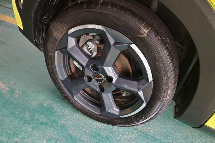 Used BYD Seagull 2023 Flying Edition Right Rear Wheel Hub