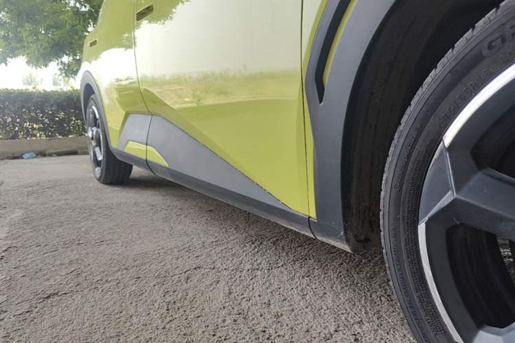 Used BYD Seagull 2023 Active Version Right Side Sill