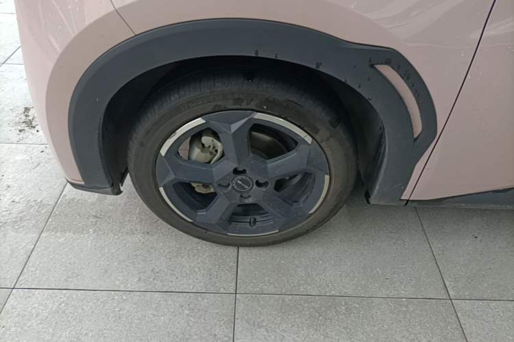 Used BYD Seagull 2023 Free Edition Left Front Wheel Hub