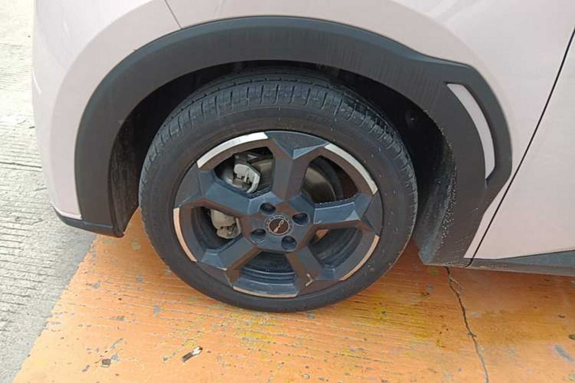 Used BYD Seagull 2023 Flying Edition Left Front Wheel Hub