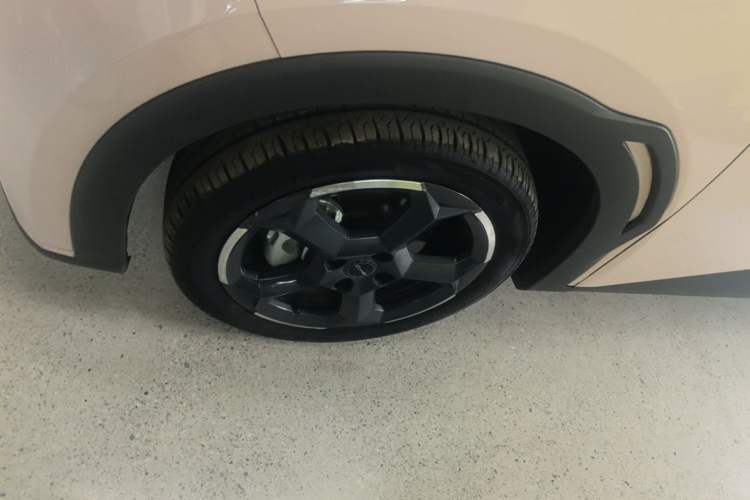 Used BYD Seagull 2023 Free Edition Left Front Wheel Hub