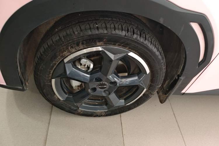 Used BYD Seagull 2023 Free Edition Left Front Wheel Hub