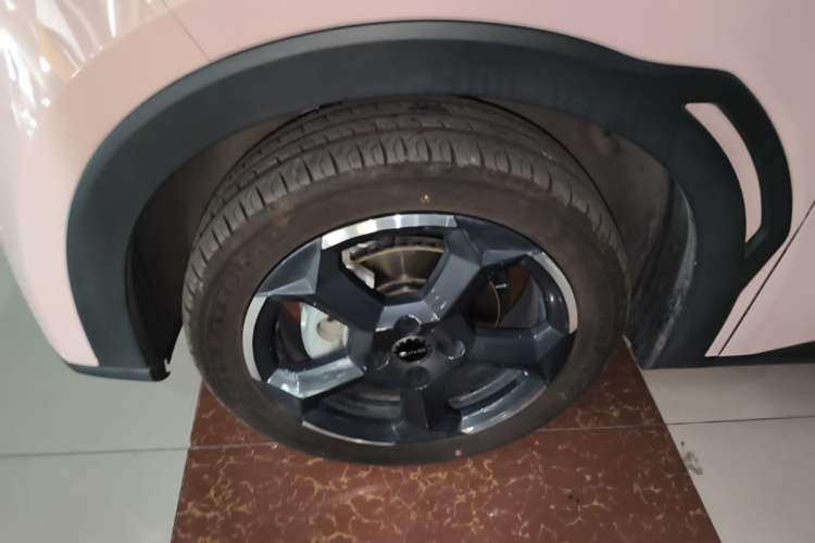 Used BYD Seagull 2023 Free Edition Left Front Wheel Hub