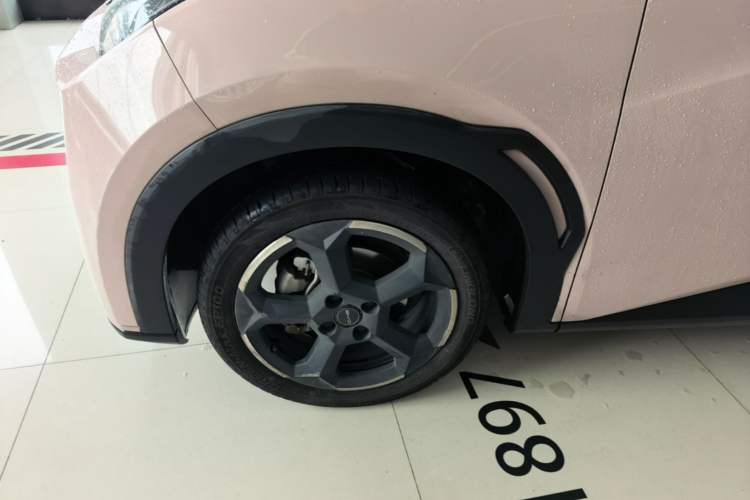 Used BYD Seagull 2023 Free Edition Left Front Wheel Hub