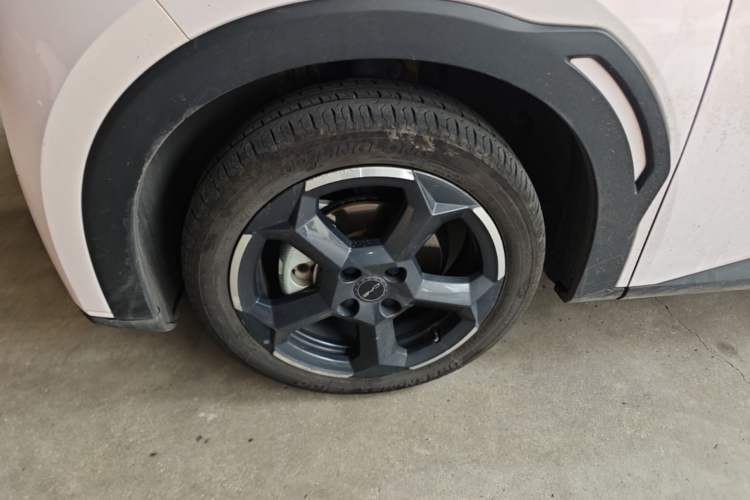 Used BYD Seagull 2023 Flying Edition Left Front Wheel Hub