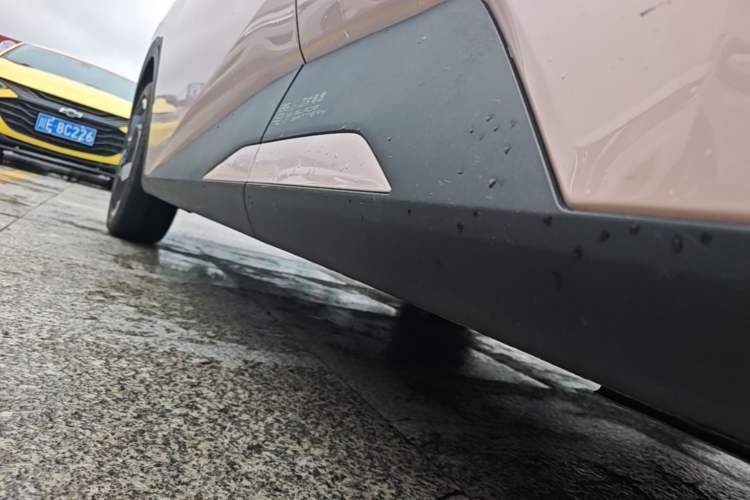 Used BYD Seagull 2023 Free Edition Left Side Sill