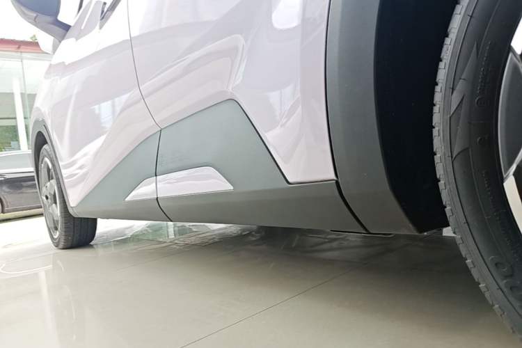 Used BYD Seagull 2023 Free Edition Left Side Sill