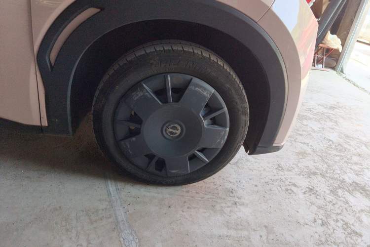 Used BYD Seagull 2023 Active Version Right Front Wheel Hub