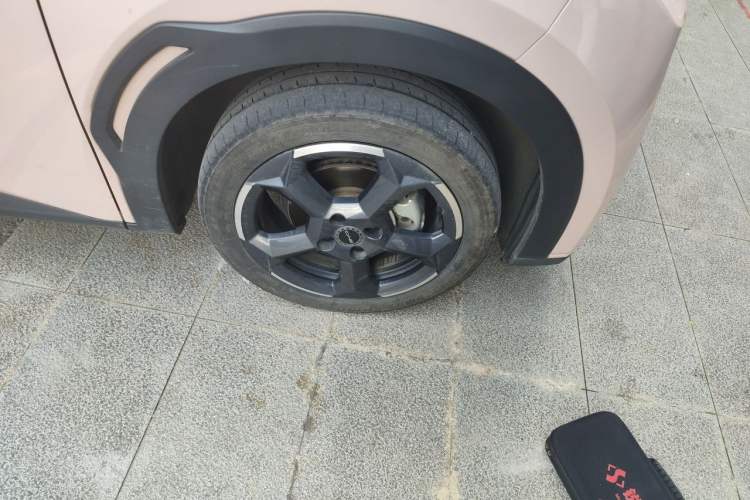 Used BYD Seagull 2023 Flying Edition Right Front Wheel Hub