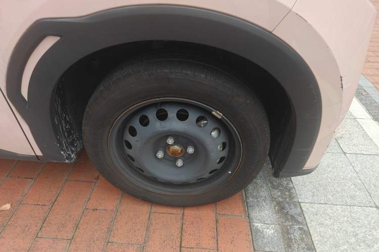 Used BYD Seagull 2023 Active Version Right Front Wheel Hub